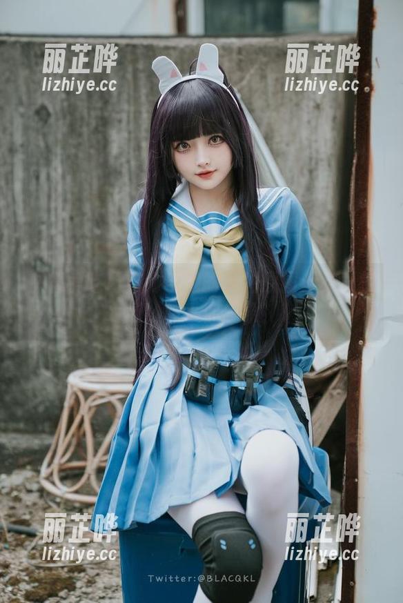 白莉爱吃巧克力与她的私拍原图：女王气场，超乎你想象！