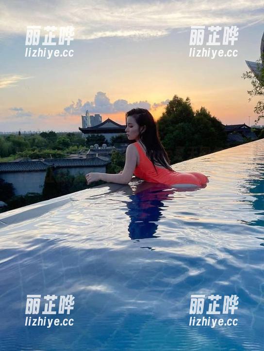 禅雨儿Lynne 微密圈 - 下载禅雨儿Lynne夏天图包,或许会让我从夏天的懒散中顿时醒来?哈哈!