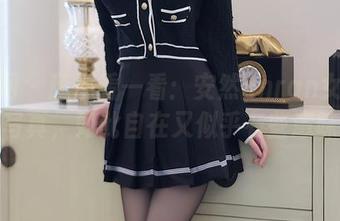 秀人网 - 随便看一看：安然anran女孩的写真，如此自在又似乎有些意味