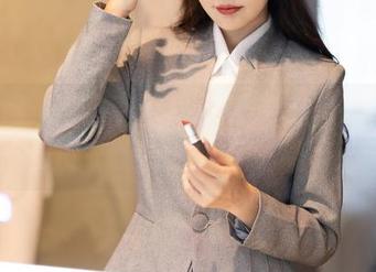 秀人网 - 无圣光大作战-小茉莉jasmine的皮衣让你彻底颠覆审美！