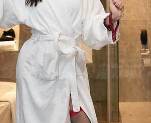 秀人网 - 更新！小魔女奈奈穿上体操服，你能抵挡住这股魔力吗？