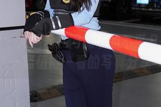 秀人网 - 尤妮丝在网袜中的不平凡之路：一场值得一看的写真分享
