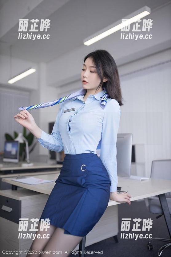 秀人网 - 战姝羽Zina的清纯，果然会让人不自觉地多停留几秒钟。
