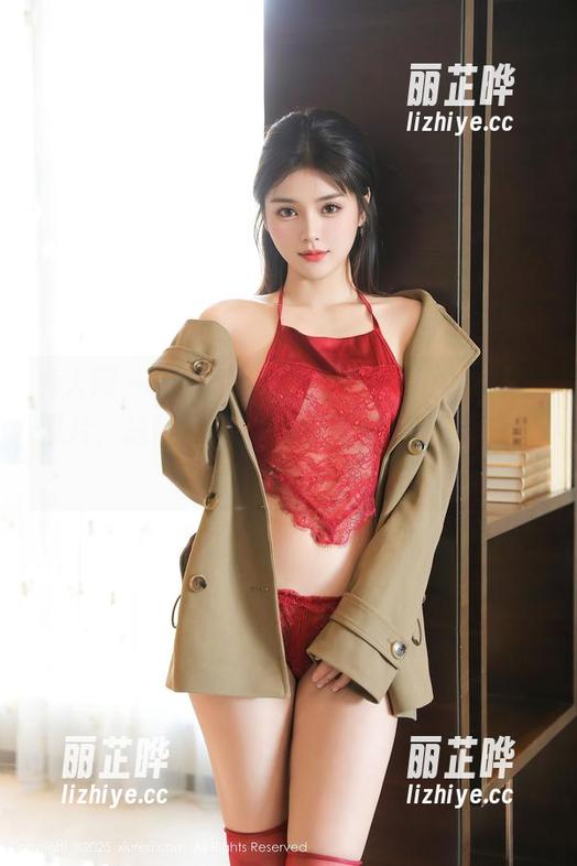 秀人网 - 黑白情怀，王馨瑶Yanni的高清照片，总让我忍不住想猜，她想表达啥呀？