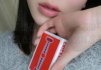 微密圈 - 点击在线合集，童小芯的可爱系列，发自内心想问这表情怎么练出来的？