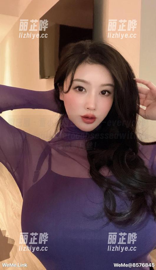 微密圈 - 童小芯图包分享——everyone'sseemsalittletooobsessedwiththis吊带白丝！