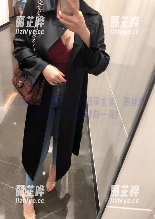 微密圈 - 瞧瞧童小芯的吊带全套，黑丝搭配太绝了，简直眼前一亮！