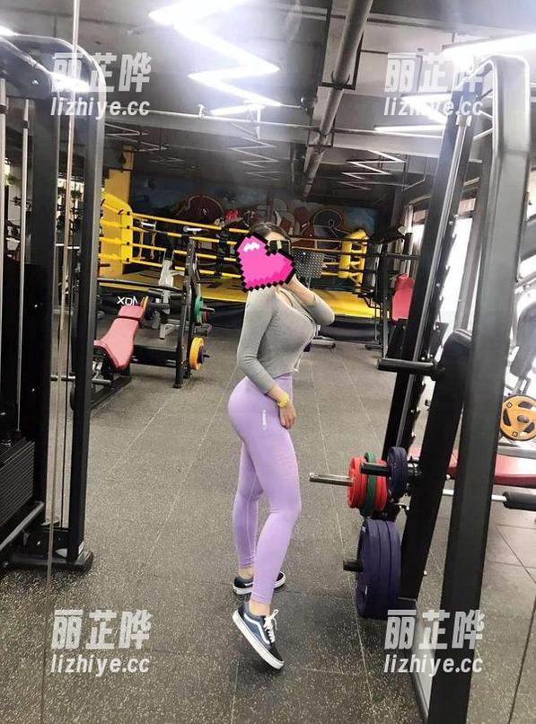 微密圈 - 精选童小芯自拍，谁说自拍只是一种状态？这是气场！