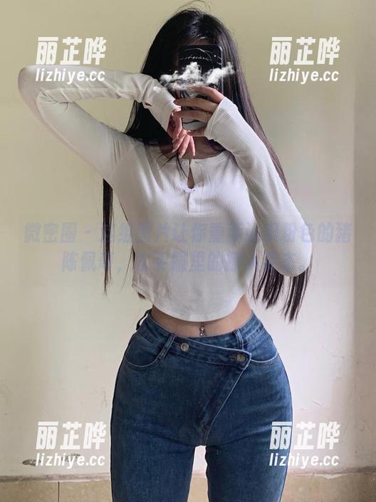 微密圈 - 这组图片让你重新认识粉色的猪陈佩奇，水手服里的撩人姿态。
