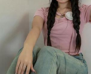 绮梦摄影 - 月月篇：学姐套图精选，谁说学姐只能图书馆里出现？