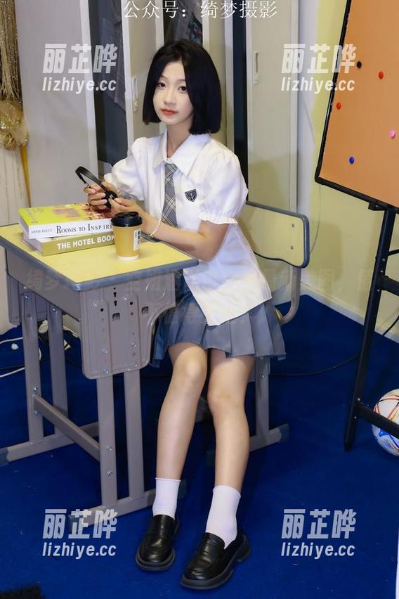 绮梦摄影 - 空姐涵涵带你看最新美图，值不值得关注？