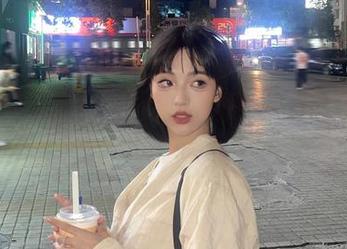 舞小喵的丝袜写真，这得有多少个角度可以静静欣赏？