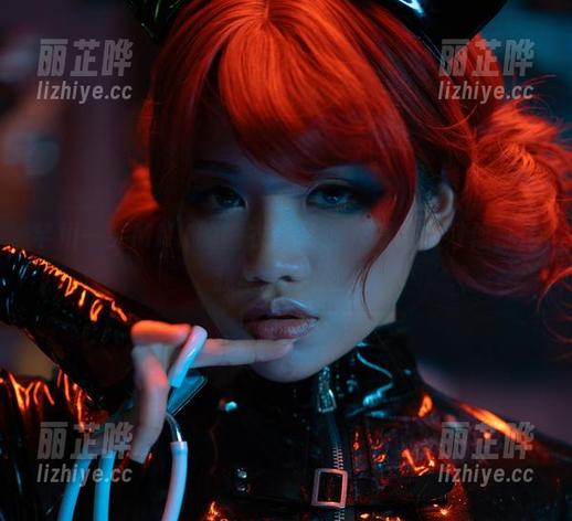 芊川一笑MNK的睡衣作品，下载地址好像都比我早十年了？