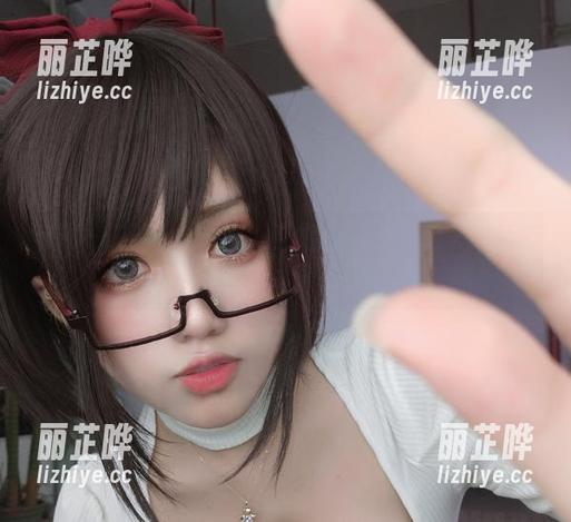 芊川一笑MNK本色小红帽：这可不是卡通片！原图大揭秘