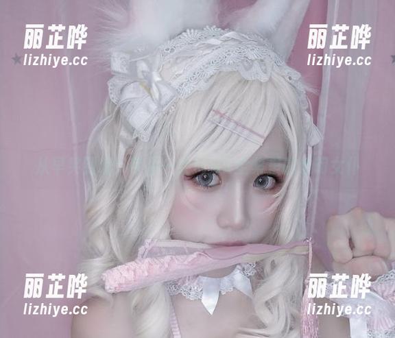 从早笑到晚！芊川一笑MNK全集里的透明女仆