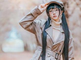 别讲道理，最新的《FutureTone》集合了落落Raku的全面发力，作品集一上线，评论区炸了！