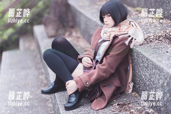 好吧，这就是落落Raku的女孩合集：从此再也不想整理衣柜了！