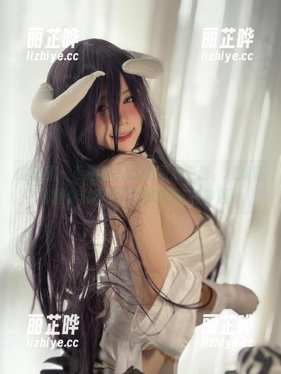 微密圈 - 葱油饼er透明图集更新，权威证明图像和面饼之间的距离有多远！