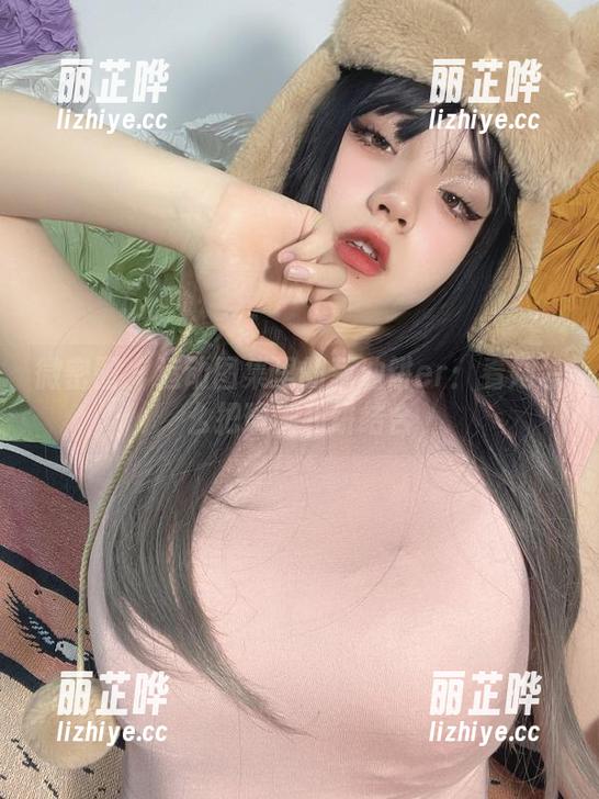 葱油饼er 微密圈 - 运动图集里的葱油饼er:看她怎么把瑜伽和饼结合
