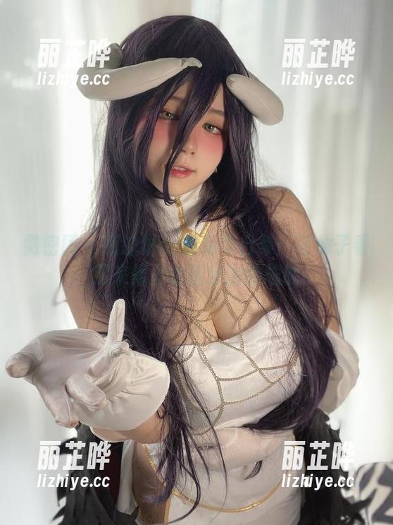 微密圈 - 葱油饼er的精华合集：花仙子看起来像从童话走出的尴尬