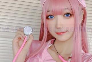 让服务员也变得俏皮，超皮皮皮奶的私拍图集福利！