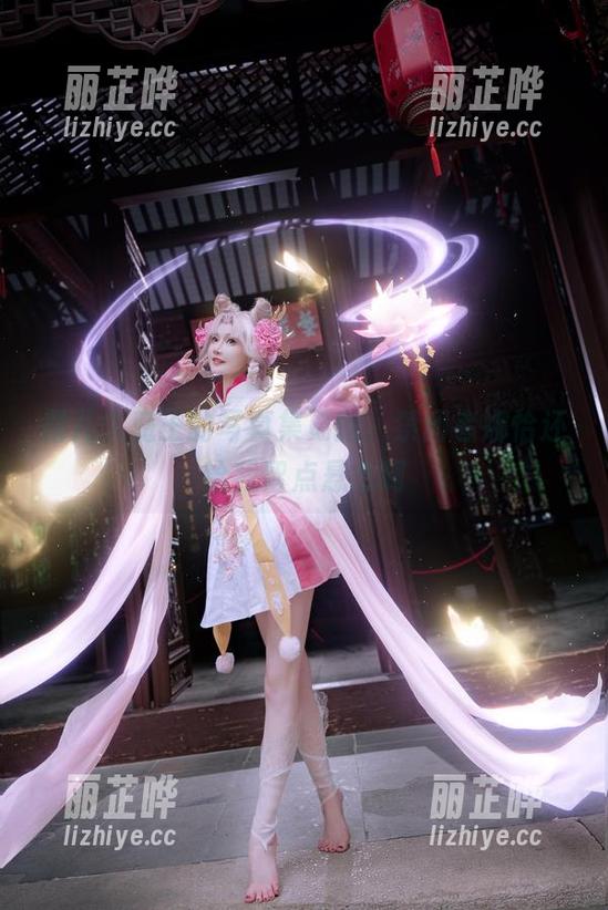 露儿大魔王的写真集更新，禁闭者娜恰还给我留点悬念啊
