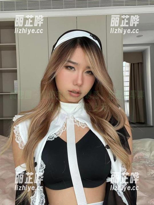 黑饱宝 微密圈 - 黑饱宝的黑皮诱惑,免费看写真,谁说饲料不能上天?